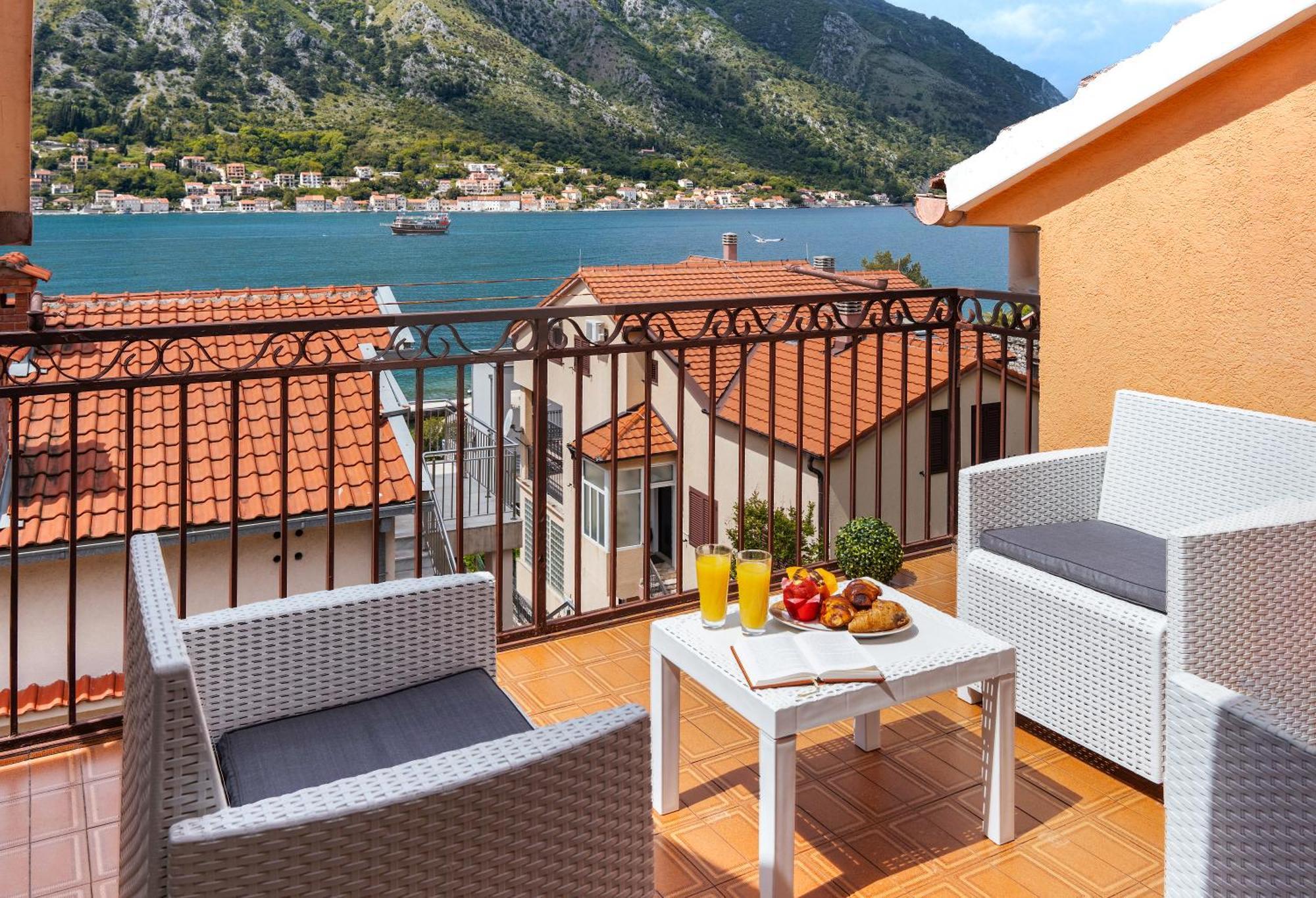 Apartment Busola Kotor Exteriér fotografie