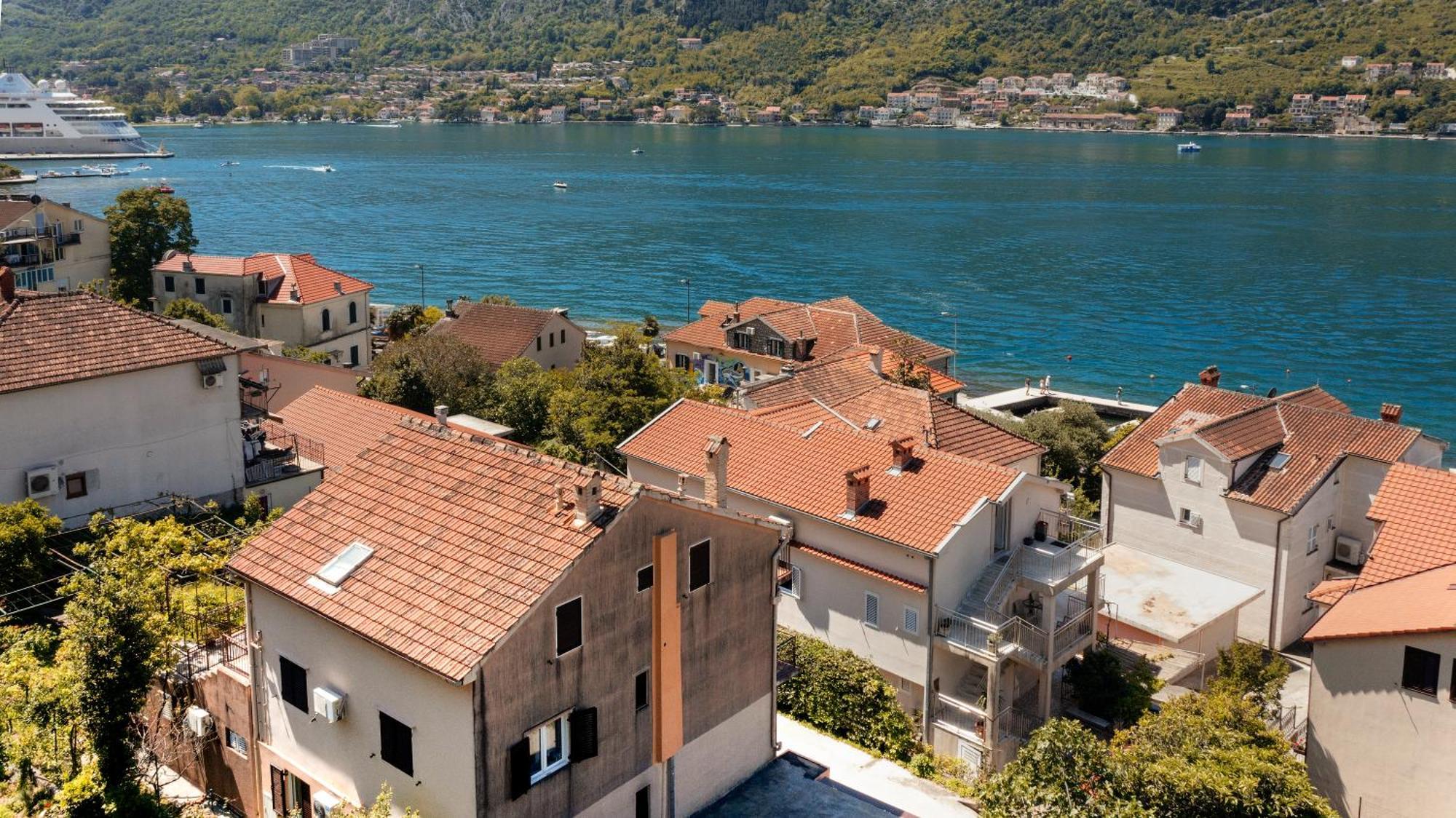 Apartment Busola Kotor Exteriér fotografie